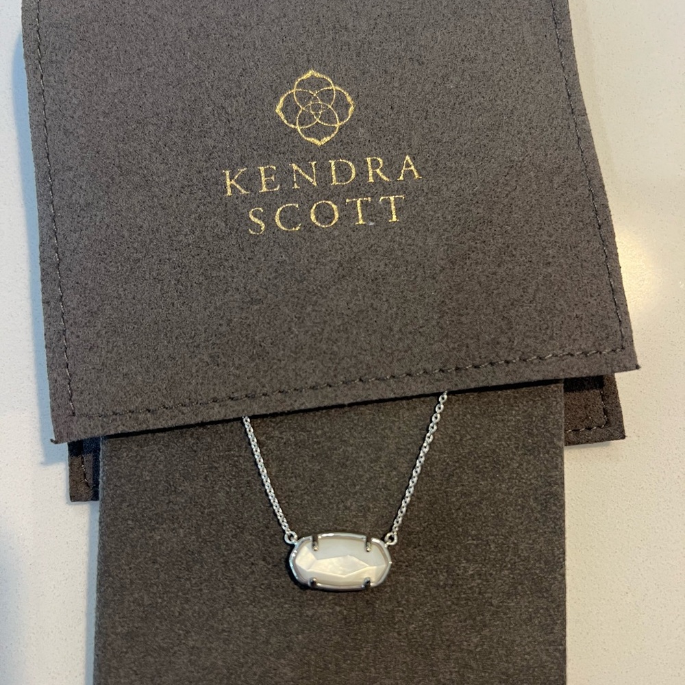 Kendra Scott Silver Necklace with mother of pearl stone